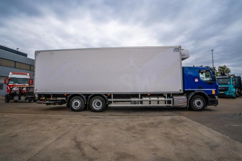 Renault D WIDE 380 DXI D WIDE 380 DXI - Chladirenské nákladné vozidlo: obrázok 2 Renault D WIDE 380 DXI D WIDE 380 DXI - Chladirenské nákladné vozidlo: obrázok 2