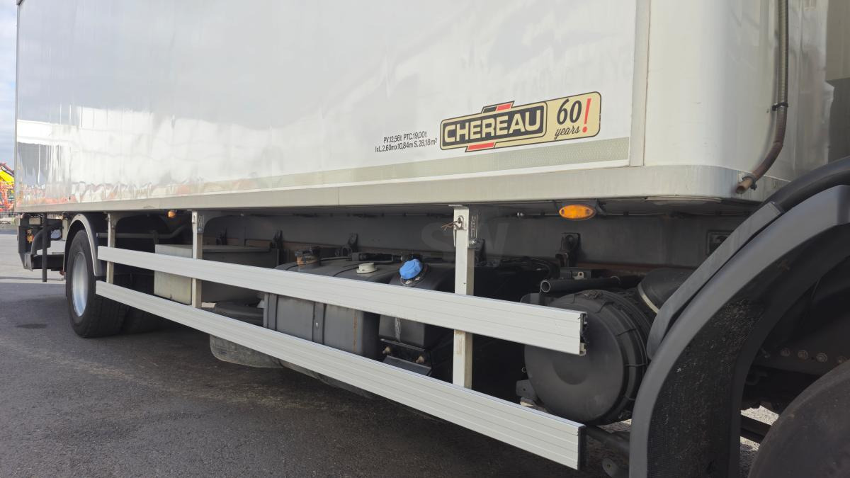 Renault Premium 270 DXI - Chladirenské nákladné vozidlo: obrázok 2 Renault Premium 270 DXI - Chladirenské nákladné vozidlo: obrázok 2