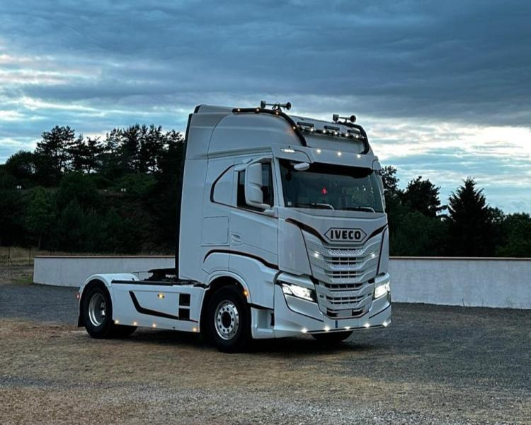 Ťahač Iveco S-WAY AS 440 S: obrázok 1