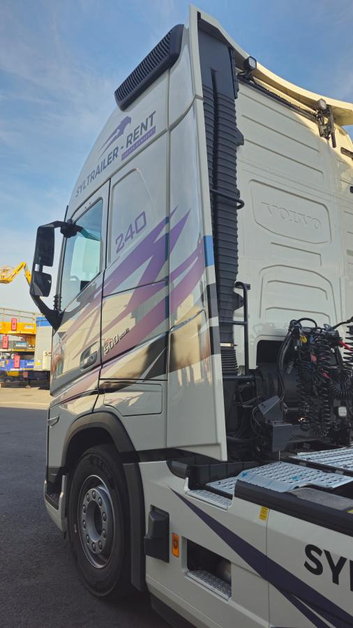 Volvo FH 500 AERO Globetrotter XXL (Location / Rent) - Ťahač: obrázok 4 Volvo FH 500 AERO Globetrotter XXL (Location / Rent) - Ťahač: obrázok 4