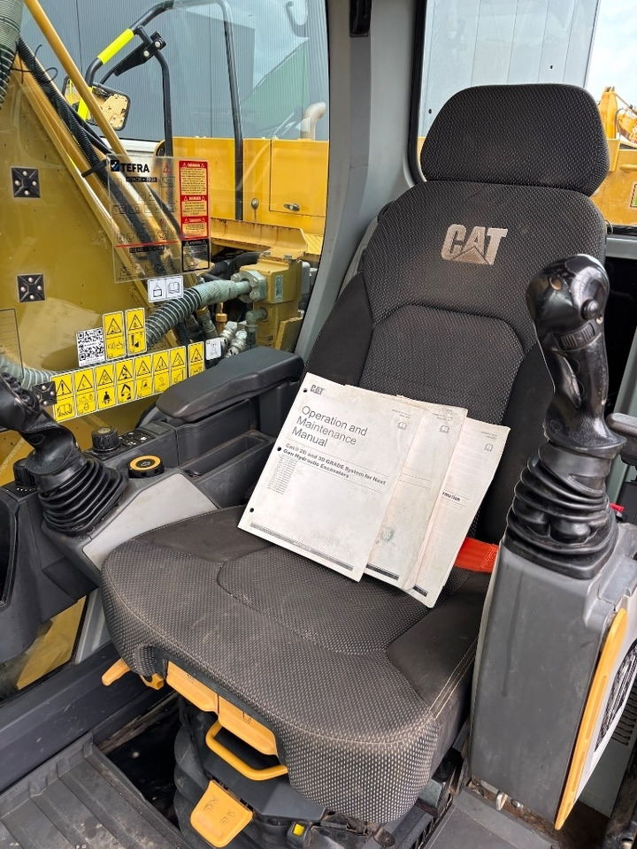 Pásové rýpadlo CAT 320 -- full options -- Made in Japan: obrázok 16