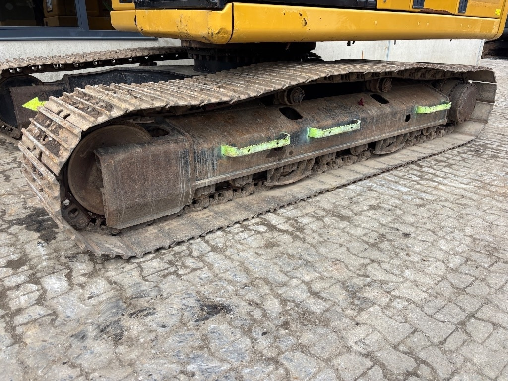 Pásové rýpadlo CAT 320 -- full options -- Made in Japan: obrázok 32