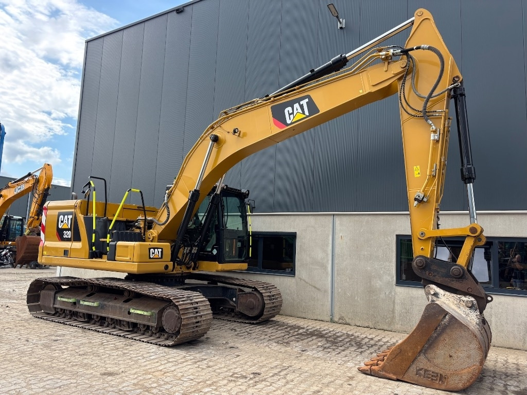 Pásové rýpadlo CAT 320 -- full options -- Made in Japan: obrázok 8