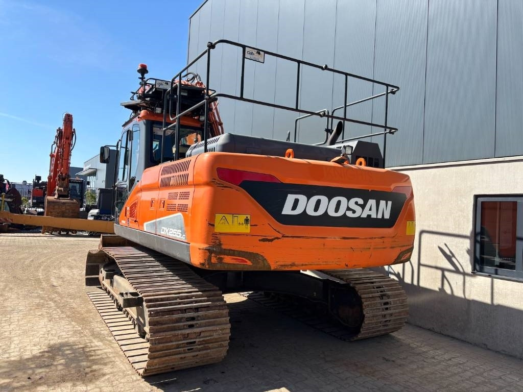 Doosan DX 255 LC-5 -- DX255LC -- DX 225 - Pásové rýpadlo: obrázok 4 Doosan DX 255 LC-5 -- DX255LC -- DX 225 - Pásové rýpadlo: obrázok 4