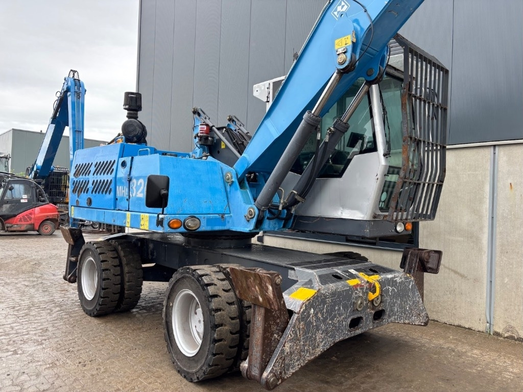 Překládkové rýpadlo Fuchs MHL 320 D: obrázok 9 Překládkové rýpadlo Fuchs MHL 320 D: obrázok 9