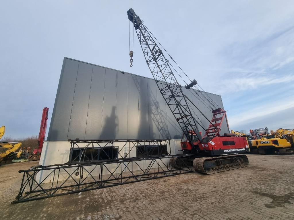 Hitachi HK150-2 -- 40.000kg -- 30 mtr - Pásový žeriav: obrázok 1 Hitachi HK150-2 -- 40.000kg -- 30 mtr - Pásový žeriav: obrázok 1