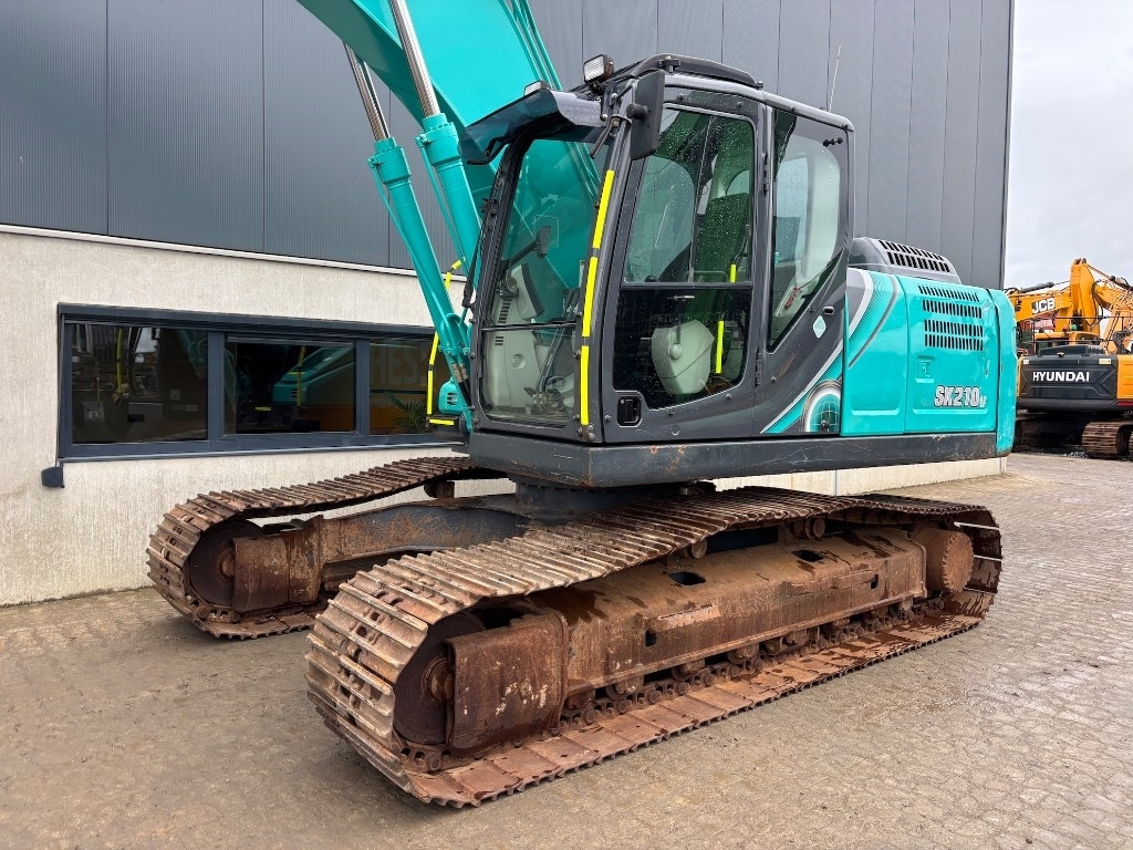 Pásové rýpadlo Kobelco SK 210 LC-10: obrázok 11
