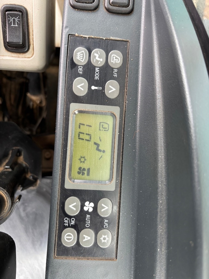 Pásové rýpadlo Kobelco SK 210 LC-10: obrázok 19