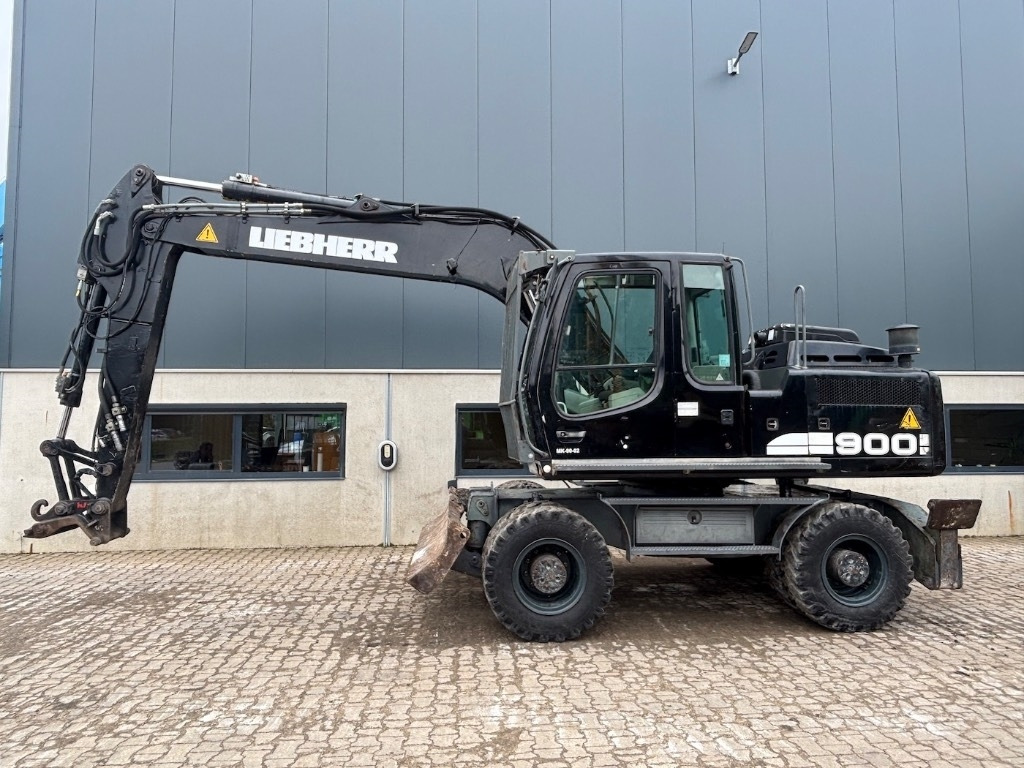 Liebherr A 900 C - A900 - A 904 C - Kolesové rýpadlo: obrázok 2 Liebherr A 900 C - A900 - A 904 C - Kolesové rýpadlo: obrázok 2