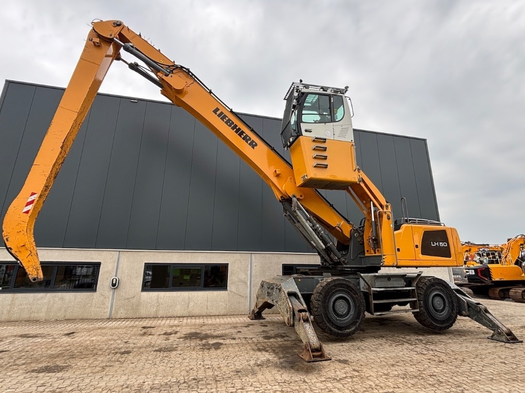 Liebherr LH 50 M - Překládkové rýpadlo: obrázok 1 Liebherr LH 50 M - Překládkové rýpadlo: obrázok 1