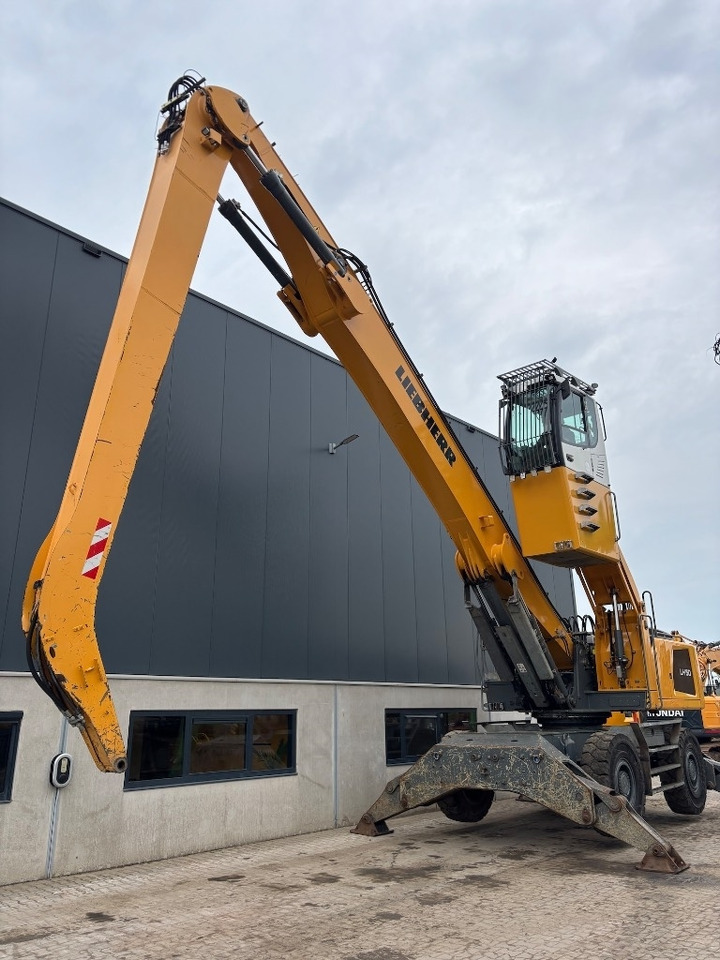 Liebherr LH 50 M - Překládkové rýpadlo: obrázok 4 Liebherr LH 50 M - Překládkové rýpadlo: obrázok 4