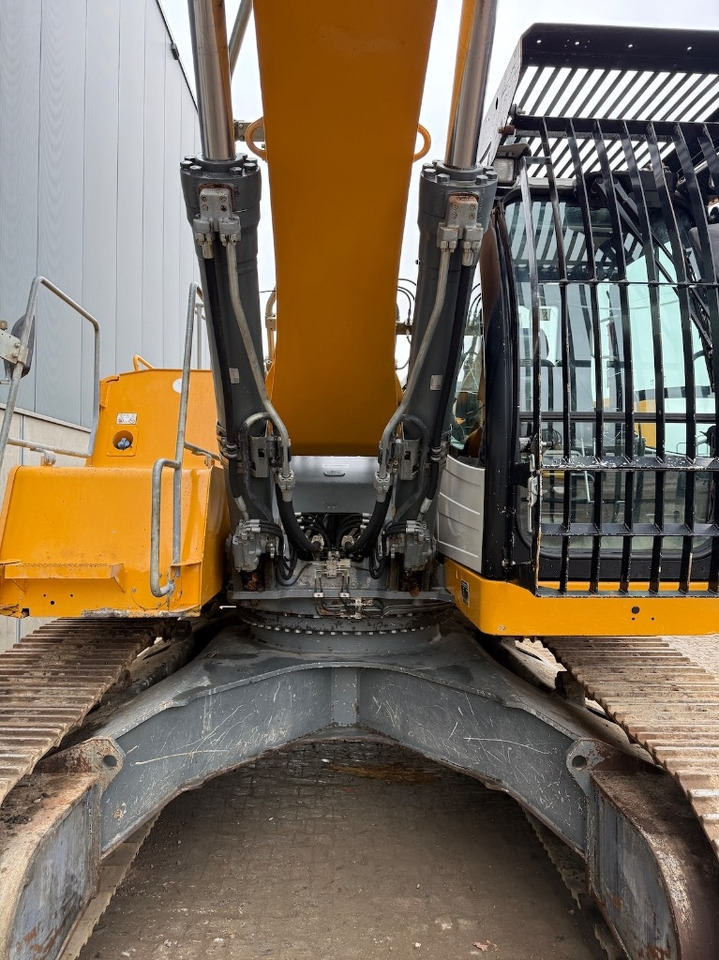 Liebherr R 946 LC - R946 - R946LC - R 938 - Pásové rýpadlo: obrázok 5 Liebherr R 946 LC - R946 - R946LC - R 938 - Pásové rýpadlo: obrázok 5