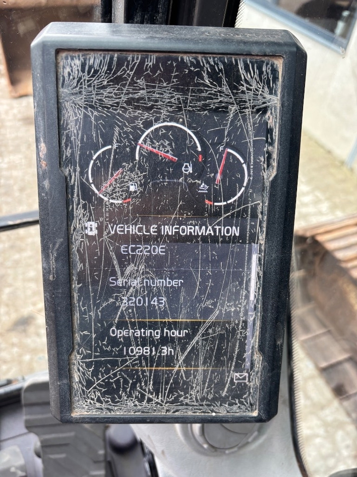 Pásové rýpadlo Volvo EC 220 E - EC220EL - EC 220: obrázok 18 Pásové rýpadlo Volvo EC 220 E - EC220EL - EC 220: obrázok 18