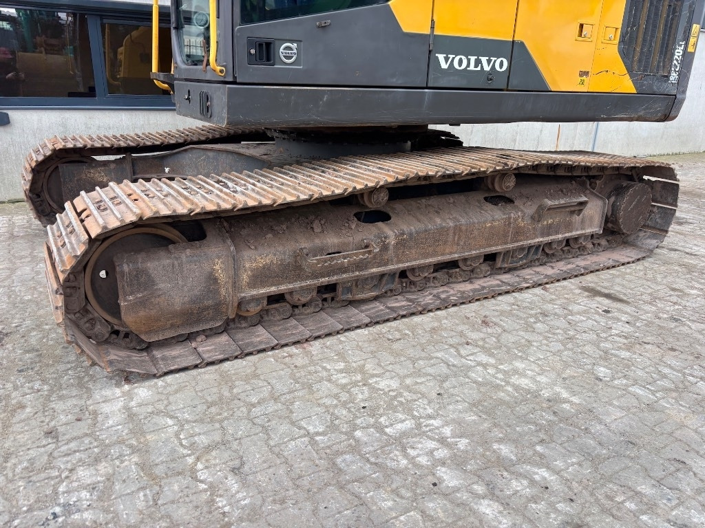 Pásové rýpadlo Volvo EC 220 E - EC220EL - EC 220: obrázok 29 Pásové rýpadlo Volvo EC 220 E - EC220EL - EC 220: obrázok 29