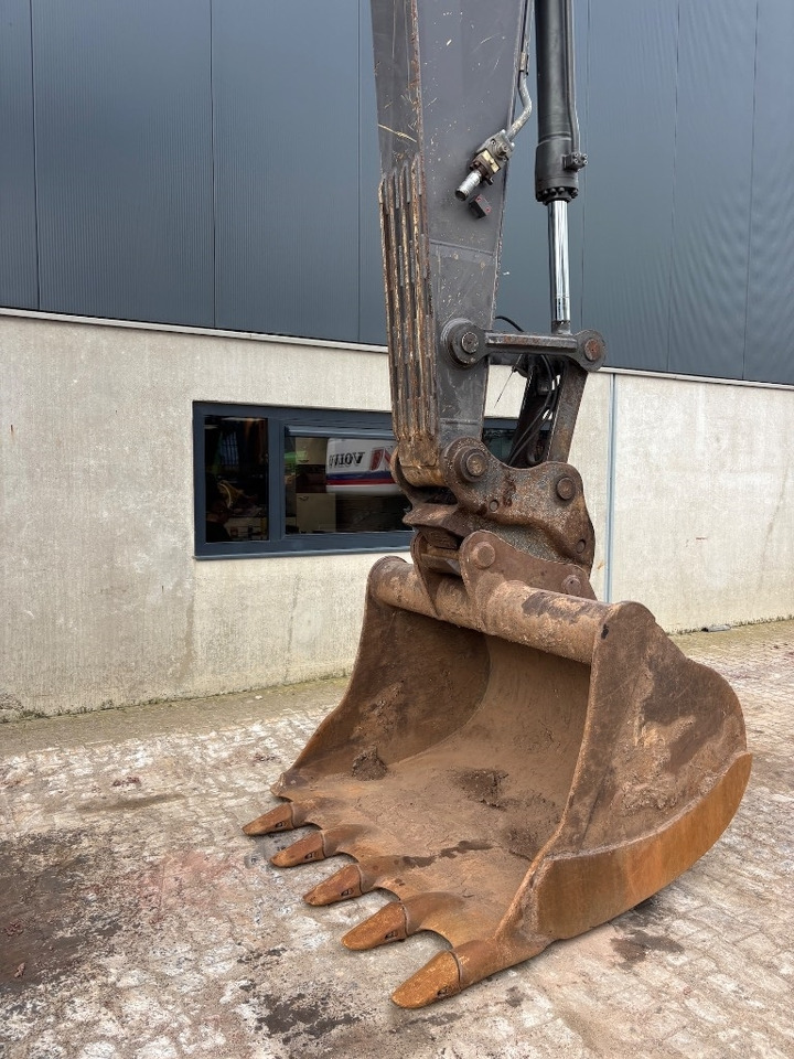 Pásové rýpadlo Volvo EC 220 E - EC220EL - EC 220: obrázok 12 Pásové rýpadlo Volvo EC 220 E - EC220EL - EC 220: obrázok 12