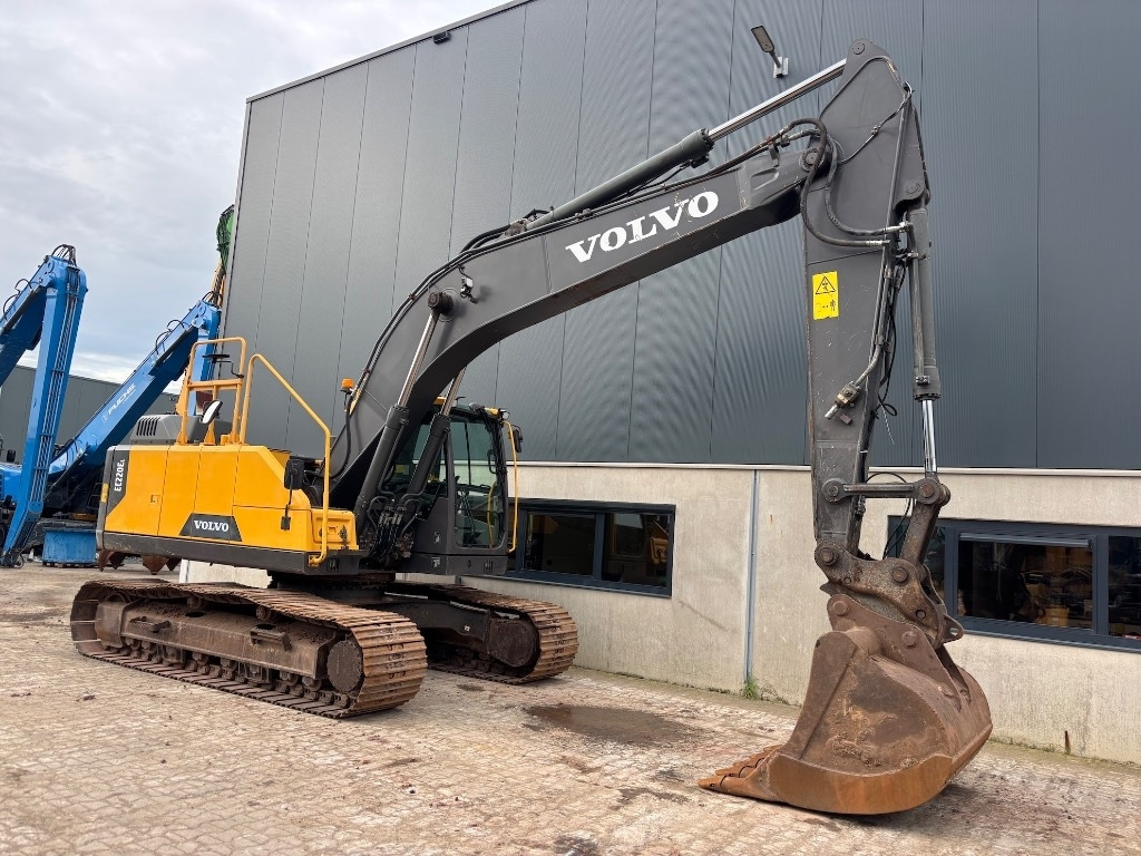 Pásové rýpadlo Volvo EC 220 E - EC220EL - EC 220: obrázok 7 Pásové rýpadlo Volvo EC 220 E - EC220EL - EC 220: obrázok 7