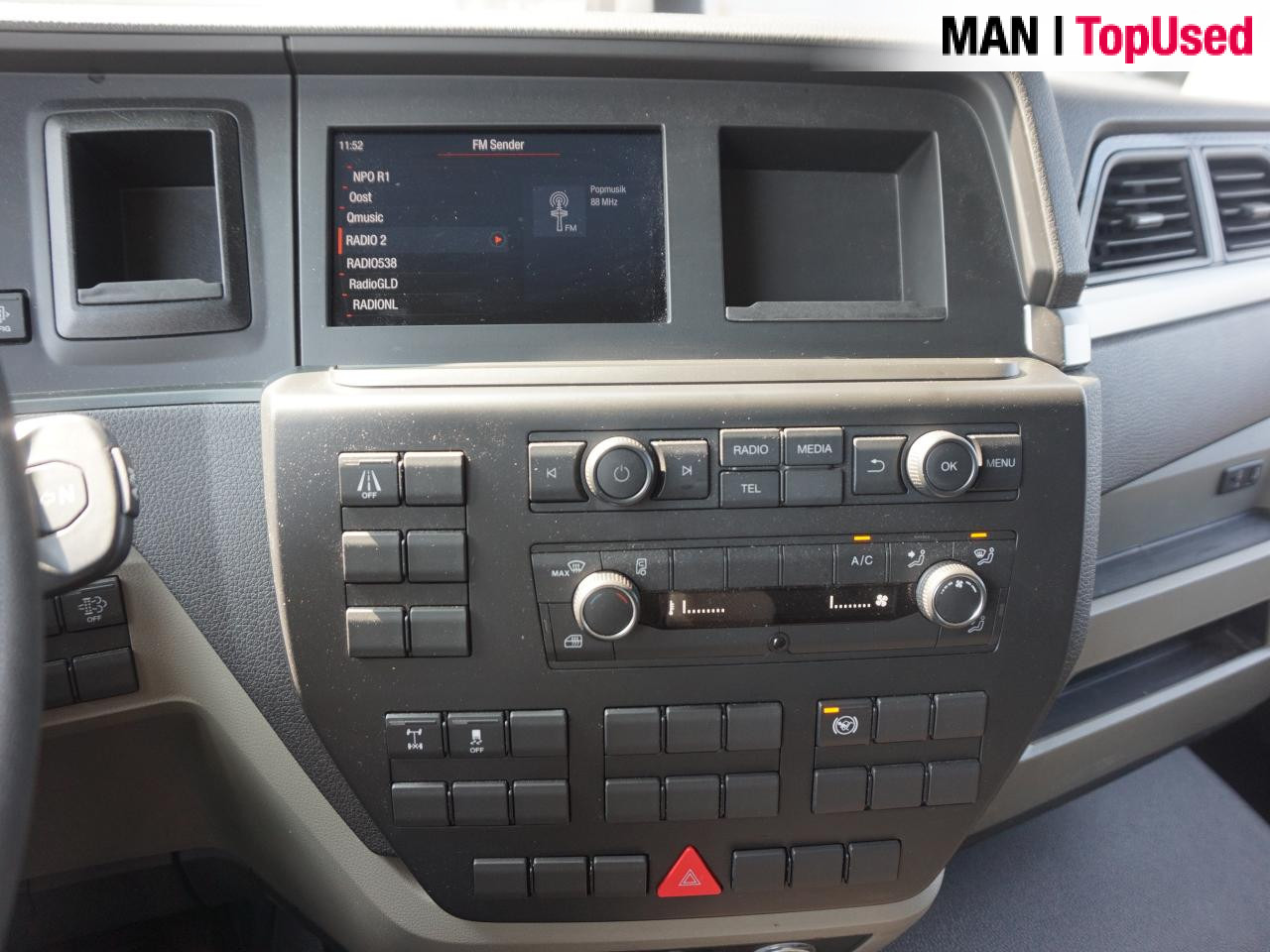 MAN TGL 12.250 4x2 BL CH - Valníkový/ Plošinový nákladný automobil: obrázok 2 MAN TGL 12.250 4x2 BL CH - Valníkový/ Plošinový nákladný automobil: obrázok 2