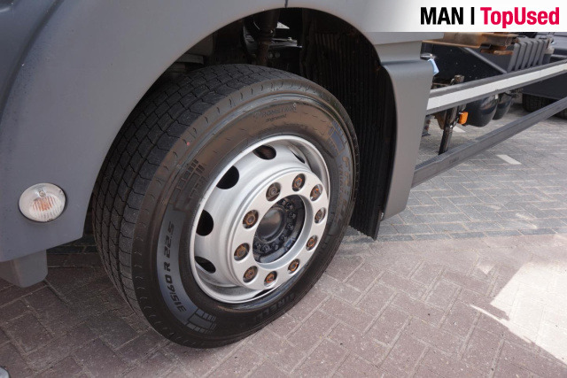 MAN TGX 26.510 6X2-4 LL / BDF / Lift-Axle / Euro 6 - Kontejnérový podvozek/ Výměnná nástavba: obrázok 4 MAN TGX 26.510 6X2-4 LL / BDF / Lift-Axle / Euro 6 - Kontejnérový podvozek/ Výměnná nástavba: obrázok 4
