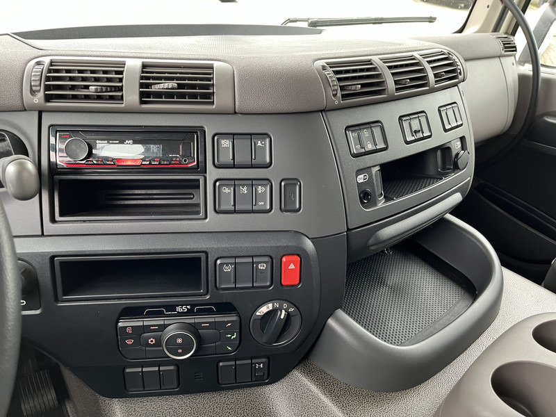 DAF CF 260 FA / Carrier Koeler - 30 gr / Chereau Frigobox / Laadklep 2000 kg - Chladirenské nákladné vozidlo: obrázok 5 DAF CF 260 FA / Carrier Koeler - 30 gr / Chereau Frigobox / Laadklep 2000 kg - Chladirenské nákladné vozidlo: obrázok 5