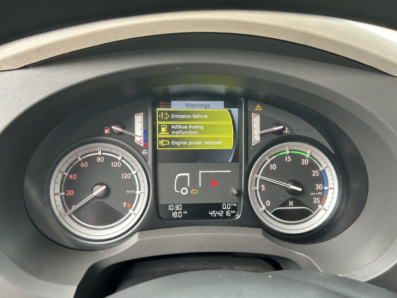 DAF LF 210 FA / 12 Ton / 454 dkm / Pritsch-Plane / LBW / APK TUV 11-25 - Plachtové nákladné vozidlo: obrázok 4 DAF LF 210 FA / 12 Ton / 454 dkm / Pritsch-Plane / LBW / APK TUV 11-25 - Plachtové nákladné vozidlo: obrázok 4