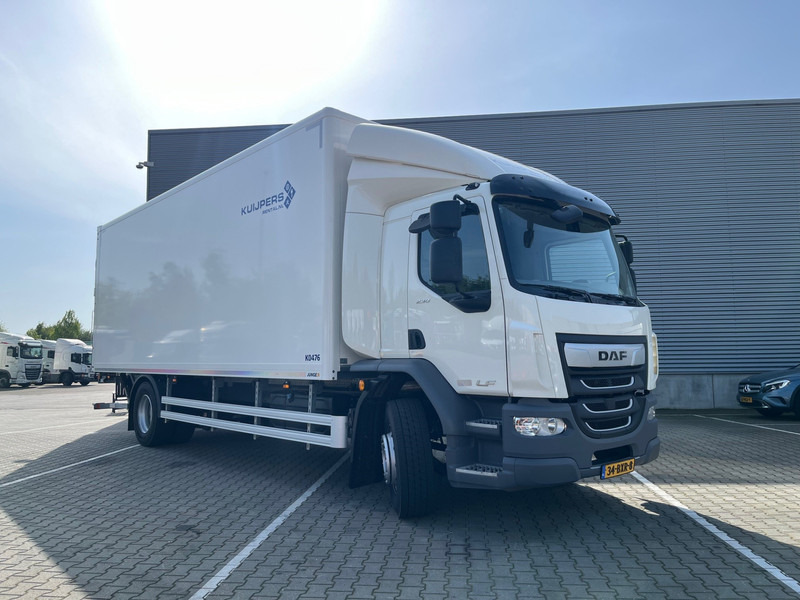 DAF LF 230 FA 18 Ton Box met Laadklep / Te huur - Bel 013-7200971 voor de mogelijkheden ! - Skříňový nákladní auto: obrázok 1 DAF LF 230 FA 18 Ton Box met Laadklep / Te huur - Bel 013-7200971 voor de mogelijkheden ! - Skříňový nákladní auto: obrázok 1