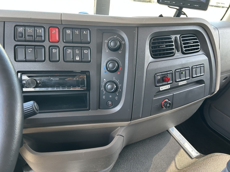 DAF LF 320 FA / Effer 175.2/c3s Crane / 363 dkm / Plateau - Auto s hydraulickou rukou: obrázok 5 DAF LF 320 FA / Effer 175.2/c3s Crane / 363 dkm / Plateau - Auto s hydraulickou rukou: obrázok 5