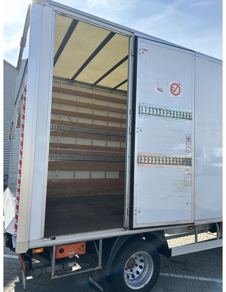 Dodávka skriňová nadstavba Ford Transit 2.0 TDCI Trend RWD / Box / Loadlift / Full Options: obrázok 10 Dodávka skriňová nadstavba Ford Transit 2.0 TDCI Trend RWD / Box / Loadlift / Full Options: obrázok 10