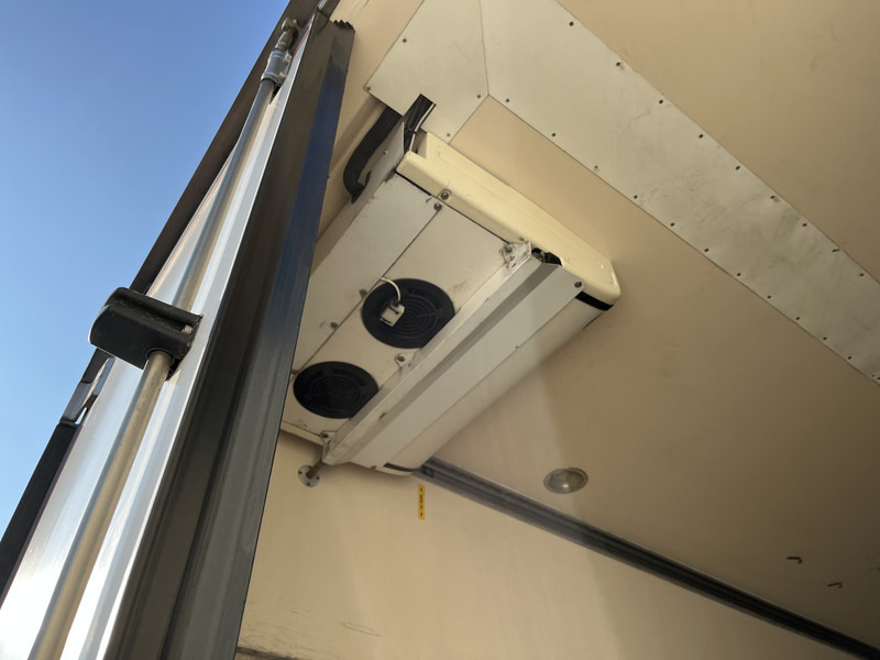 Krone Cool Liner / Carrier Vector 1850 mt / Frigo Box / Loadlift / NL Trailer - Náves chladírenské: obrázok 4 Krone Cool Liner / Carrier Vector 1850 mt / Frigo Box / Loadlift / NL Trailer - Náves chladírenské: obrázok 4