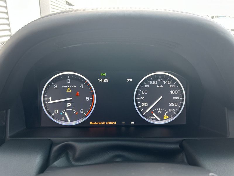 Land Rover Range Rover Vogue TD V8 / Leder / APK TUV 05-26 - Malá dodávka: obrázok 5 Land Rover Range Rover Vogue TD V8 / Leder / APK TUV 05-26 - Malá dodávka: obrázok 5