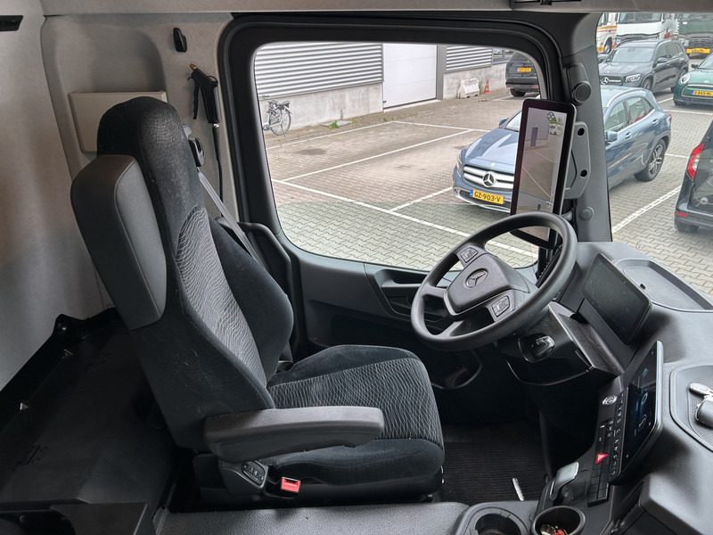 Mercedes-Benz Actros 2124 / Carrier Koeler -30 gr / Cheraeu / Laadklep / APK 11-26 - Chladirenské nákladné vozidlo: obrázok 3 Mercedes-Benz Actros 2124 / Carrier Koeler -30 gr / Cheraeu / Laadklep / APK 11-26 - Chladirenské nákladné vozidlo: obrázok 3