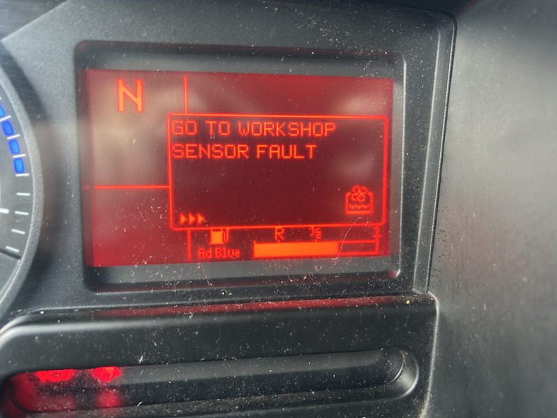 Renault D 210 Euro 6 C / 12 Ton / 293 dkm / Box / Loadlift / APK TUV 09-26 - Skříňový nákladní auto: obrázok 5 Renault D 210 Euro 6 C / 12 Ton / 293 dkm / Box / Loadlift / APK TUV 09-26 - Skříňový nákladní auto: obrázok 5