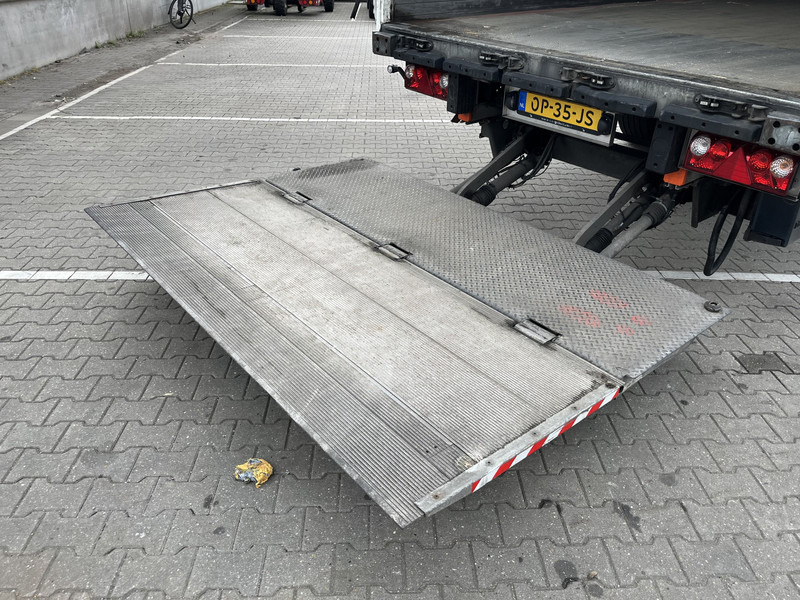 Schmitz Cargobull SCB S2 / Box Trailer / 2 axle / Loadlift / APK TUV 04-26 - Náves skriňové: obrázok 5 Schmitz Cargobull SCB S2 / Box Trailer / 2 axle / Loadlift / APK TUV 04-26 - Náves skriňové: obrázok 5