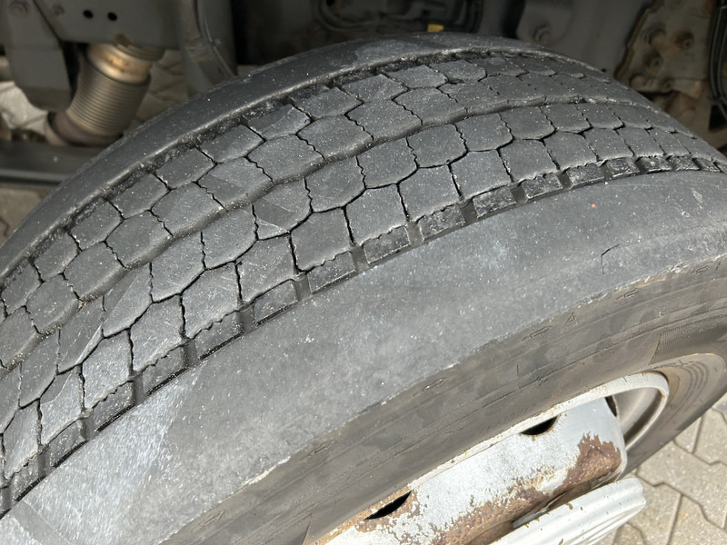 Ťahač DAF XF 440 FT SC / Smart Tacho V2 / 2 Tanks / Stand Klima: obrázok 14 Ťahač DAF XF 440 FT SC / Smart Tacho V2 / 2 Tanks / Stand Klima: obrázok 14