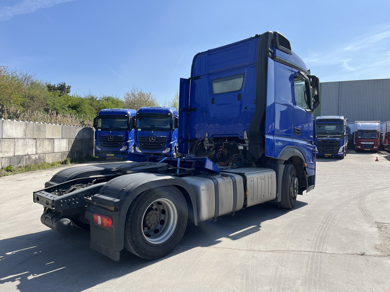Mercedes-Benz Actros 1842 Streamspace / 871 dkm / 2 Tanks / NL Truck - Ťahač: obrázok 2 Mercedes-Benz Actros 1842 Streamspace / 871 dkm / 2 Tanks / NL Truck - Ťahač: obrázok 2