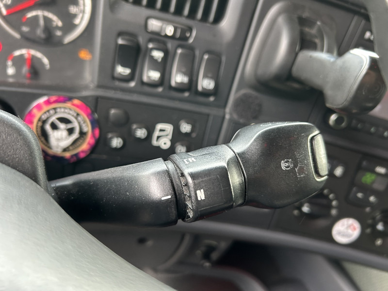 Scania R520 V8 / Showtruck / Buffl Special Interior / Vol Lucht / Retarder - Ťahač: obrázok 5 Scania R520 V8 / Showtruck / Buffl Special Interior / Vol Lucht / Retarder - Ťahač: obrázok 5