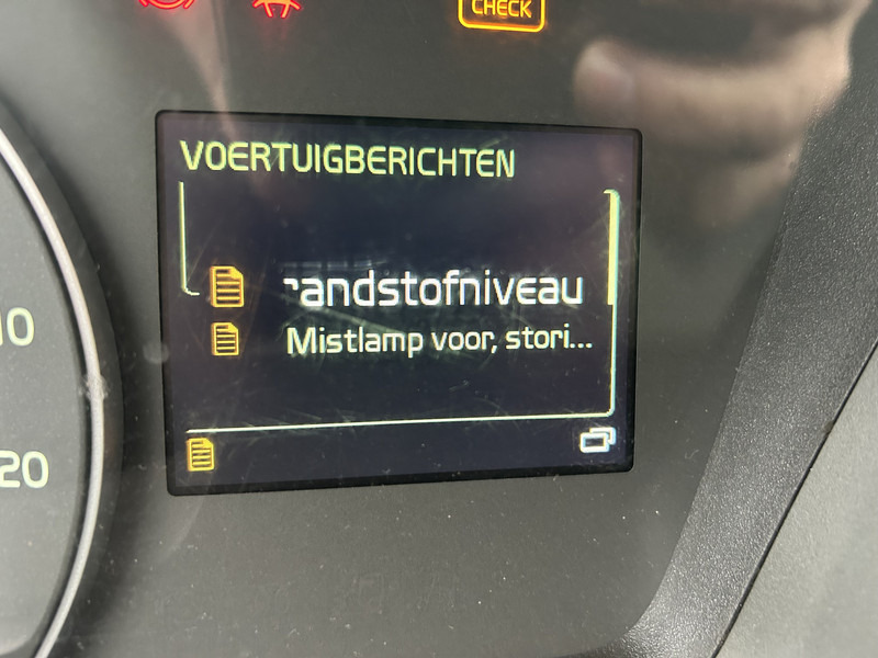 Volvo FH 420 Globetrotter / 842 dkm / VEB+ / Smart Tacho V2 / Dynamic Steering - Ťahač: obrázok 5 Volvo FH 420 Globetrotter / 842 dkm / VEB+ / Smart Tacho V2 / Dynamic Steering - Ťahač: obrázok 5