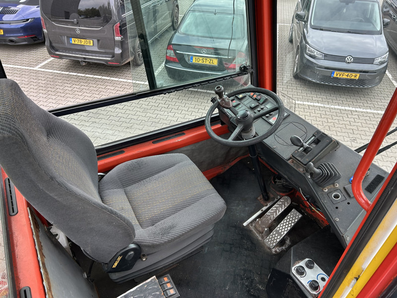 Terberg YT 180 / BDF Umsetzer / Wechselhubwagen / Terminal Truck / Mercedes Motor - Kontejnérový podvozek/ Výměnná nástavba: obrázok 3 Terberg YT 180 / BDF Umsetzer / Wechselhubwagen / Terminal Truck / Mercedes Motor - Kontejnérový podvozek/ Výměnná nástavba: obrázok 3