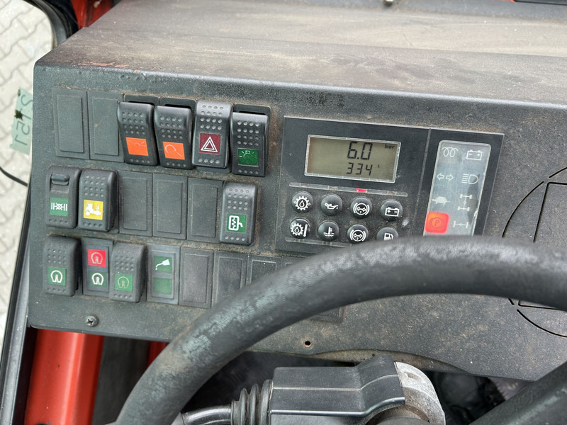 Terberg YT 180 / BDF Umsetzer / Wechselhubwagen / Terminal Truck / Mercedes Motor - Kontejnérový podvozek/ Výměnná nástavba: obrázok 5 Terberg YT 180 / BDF Umsetzer / Wechselhubwagen / Terminal Truck / Mercedes Motor - Kontejnérový podvozek/ Výměnná nástavba: obrázok 5