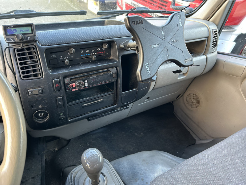 Toyota Dyna 100 3.0 D-4D / Kipper - Tipper / Blad - Bald / APK TUV 07-26 - Dodávka sklápač: obrázok 5 Toyota Dyna 100 3.0 D-4D / Kipper - Tipper / Blad - Bald / APK TUV 07-26 - Dodávka sklápač: obrázok 5