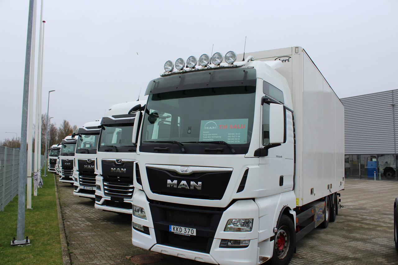 MAN TGX 26.480 6×2-4 Skåp/Fjärr - Skříňový nákladní auto: obrázok 1 MAN TGX 26.480 6×2-4 Skåp/Fjärr - Skříňový nákladní auto: obrázok 1