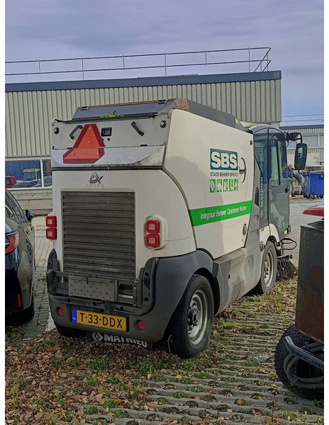 Mathieu MC210 Azura MC210 - Zametacie vozidlo: obrázok 4 Mathieu MC210 Azura MC210 - Zametacie vozidlo: obrázok 4