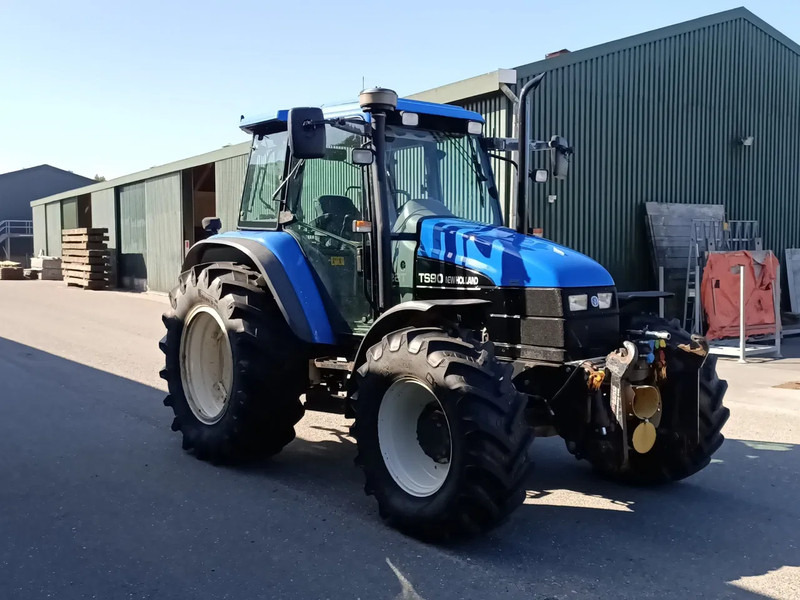 New Holland TS90 TS90 - Traktor: obrázok 4 New Holland TS90 TS90 - Traktor: obrázok 4