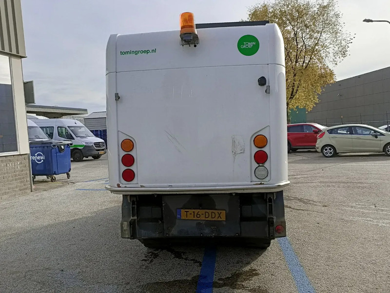 Ravo 540 - Zametacie vozidlo: obrázok 5 Ravo 540 - Zametacie vozidlo: obrázok 5