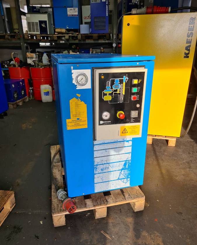 Kompresor śrubowy AIRPRESS, CECCATO 15 kw - Vzduchový kompresor: obrázok 3 Kompresor śrubowy AIRPRESS, CECCATO 15 kw - Vzduchový kompresor: obrázok 3