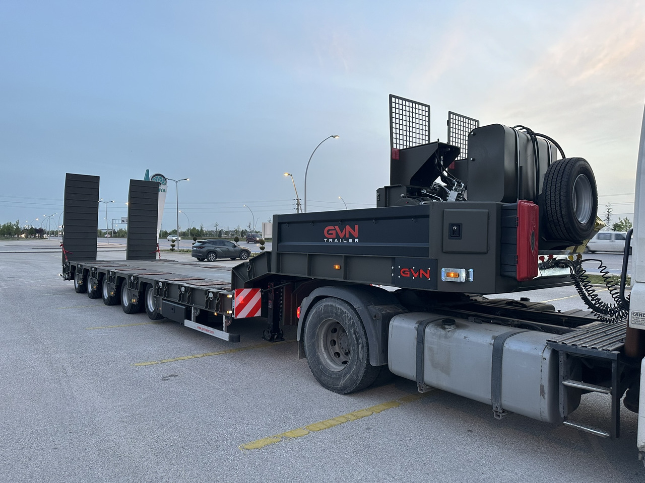 GVN Trailer 5 AXLE LOWBED - Náves podvalník: obrázok 2 GVN Trailer 5 AXLE LOWBED - Náves podvalník: obrázok 2