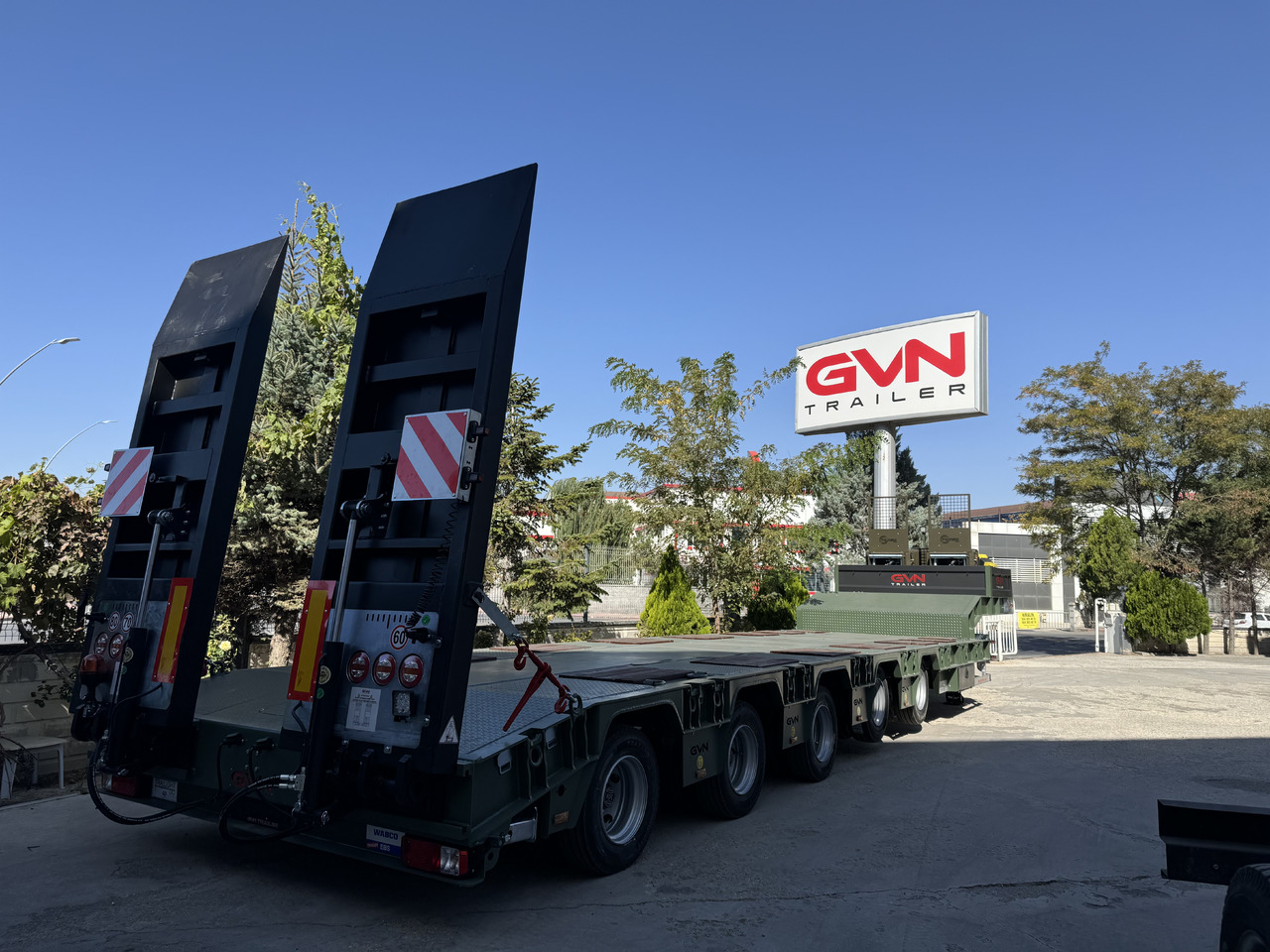 GVN Trailer 5 AXLE LOWBED - Náves podvalník: obrázok 5 GVN Trailer 5 AXLE LOWBED - Náves podvalník: obrázok 5