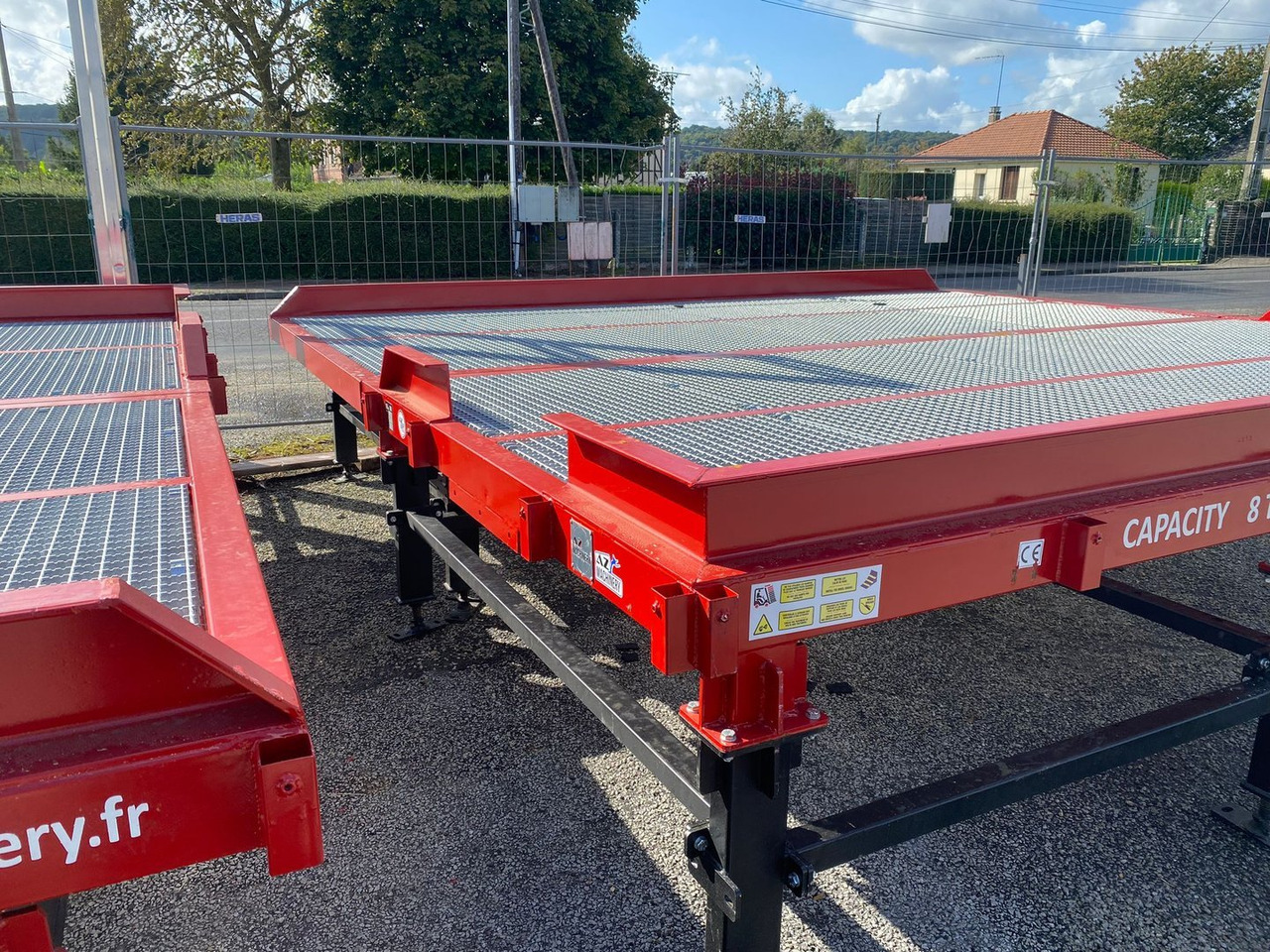 **Used dock table** Loading platform 8 ton capacity - Nakladacia rampa: obrázok 3 **Used dock table** Loading platform 8 ton capacity - Nakladacia rampa: obrázok 3