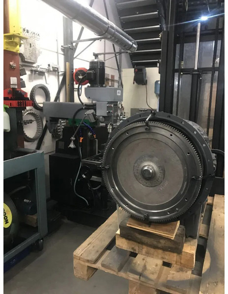 Volvo PT1761A 11038035 (A35C) - Prevodovka pre Ťahačový kĺbový damper: obrázok 2 Volvo PT1761A 11038035 (A35C) - Prevodovka pre Ťahačový kĺbový damper: obrázok 2