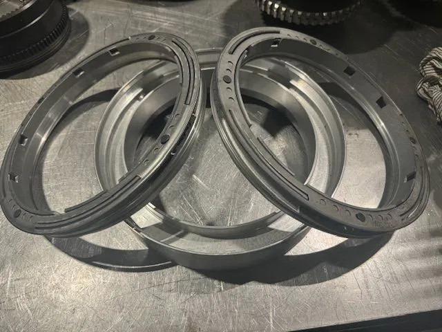 Volvo Piston B2, B3 and cylinder, PT1560, 1860, 1660, 1562, 1862, 1760,1761, 1761A, 1563, 1863, 1509, 2519, 2529, - Prevodovka: obrázok 1 Volvo Piston B2, B3 and cylinder, PT1560, 1860, 1660, 1562, 1862, 1760,1761, 1761A, 1563, 1863, 1509, 2519, 2529, - Prevodovka: obrázok 1