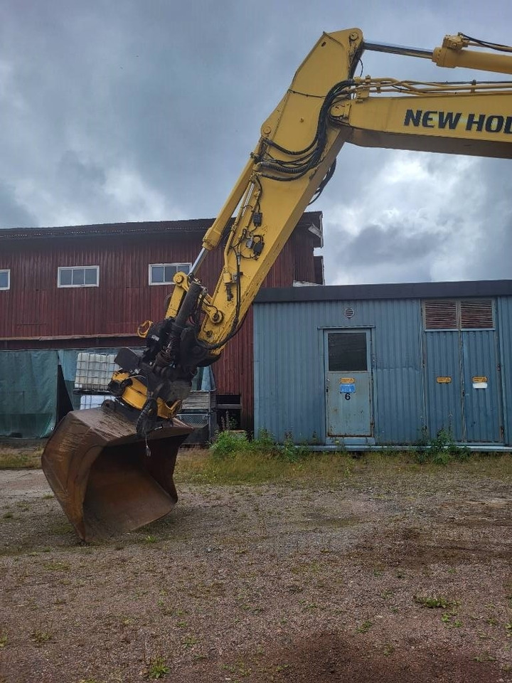 New Holland Kobelco E 235 B SR-2 - Pásové rýpadlo: obrázok 4 New Holland Kobelco E 235 B SR-2 - Pásové rýpadlo: obrázok 4